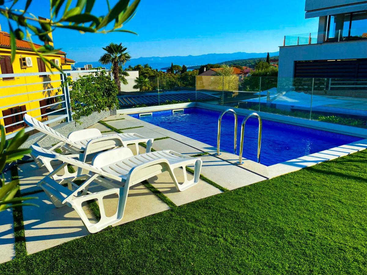 Villa Mirno More Apartments Malinska Exterior foto
